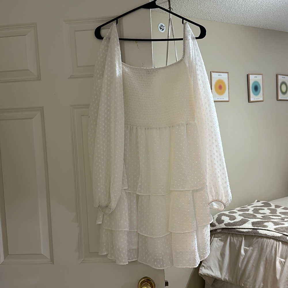 white long sleeve dress